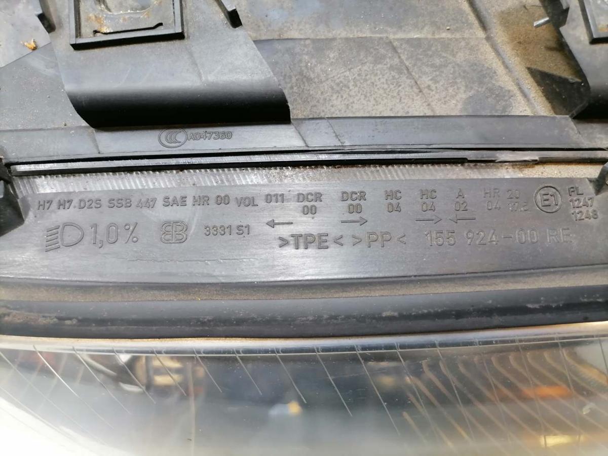Audi A6 4B Bj.2004 original Xenonscheinwerfer vorn rechts